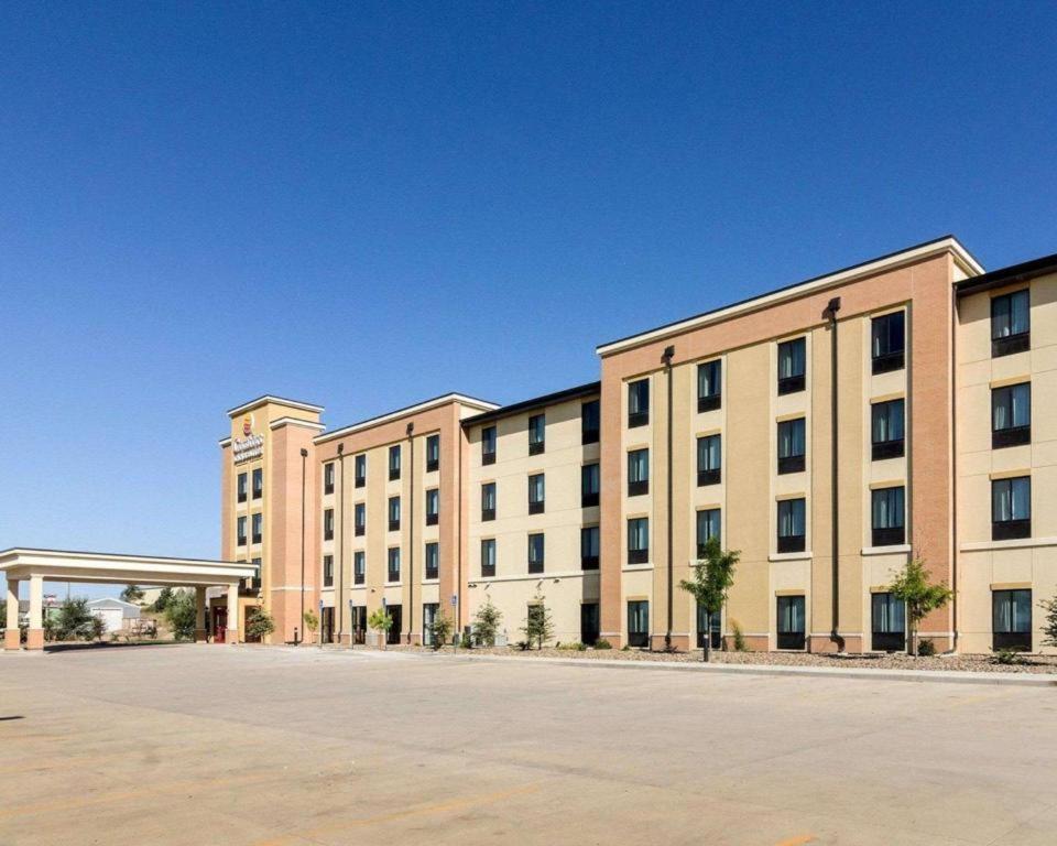 Comfort Inn & Suites Watford City Экстерьер фото